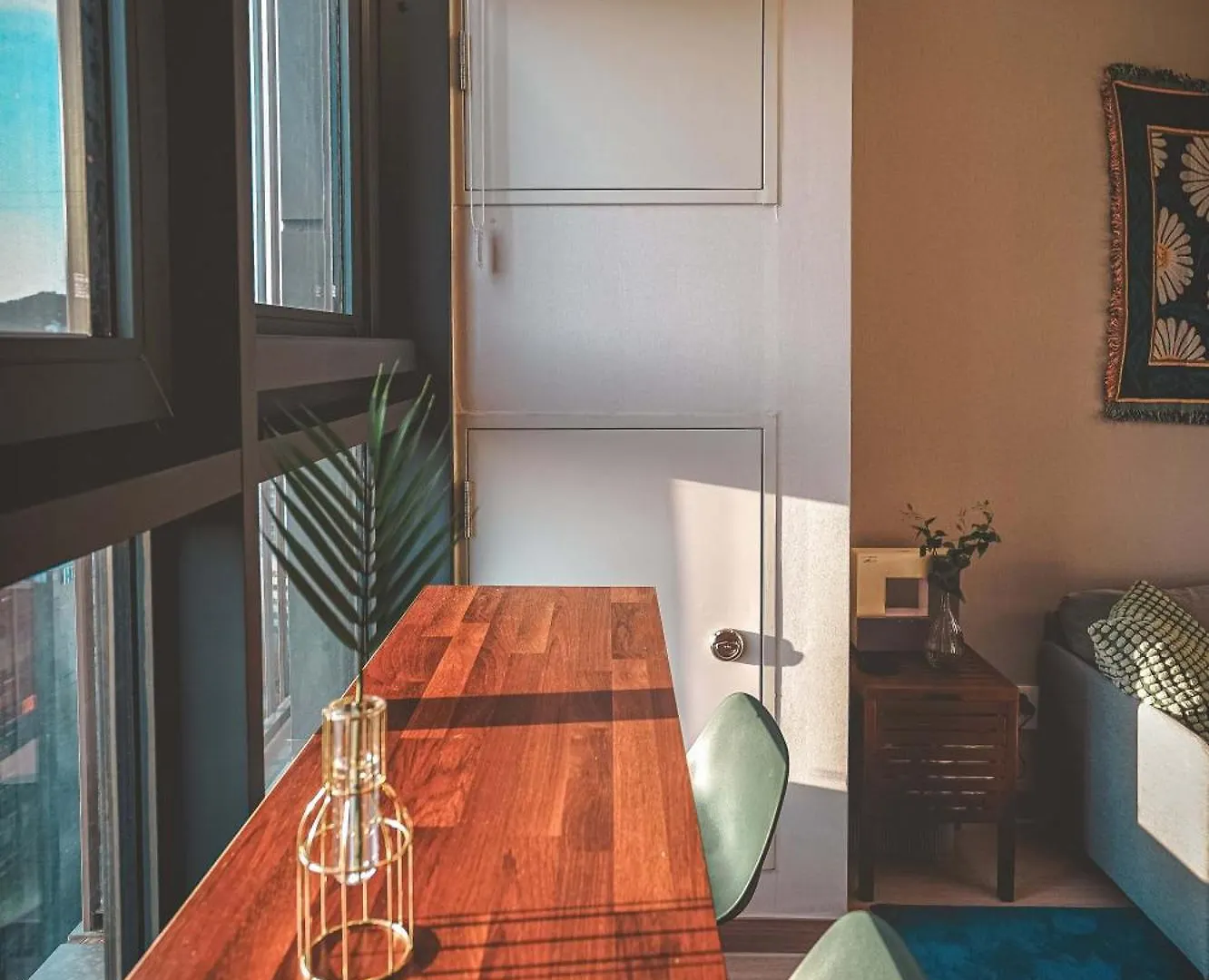 The Platinum Seoul Station - Free Parking, Transportation Hub, Seoul Station, Chungjeongro Station, Various Hot Places, High-Rise View Appartement