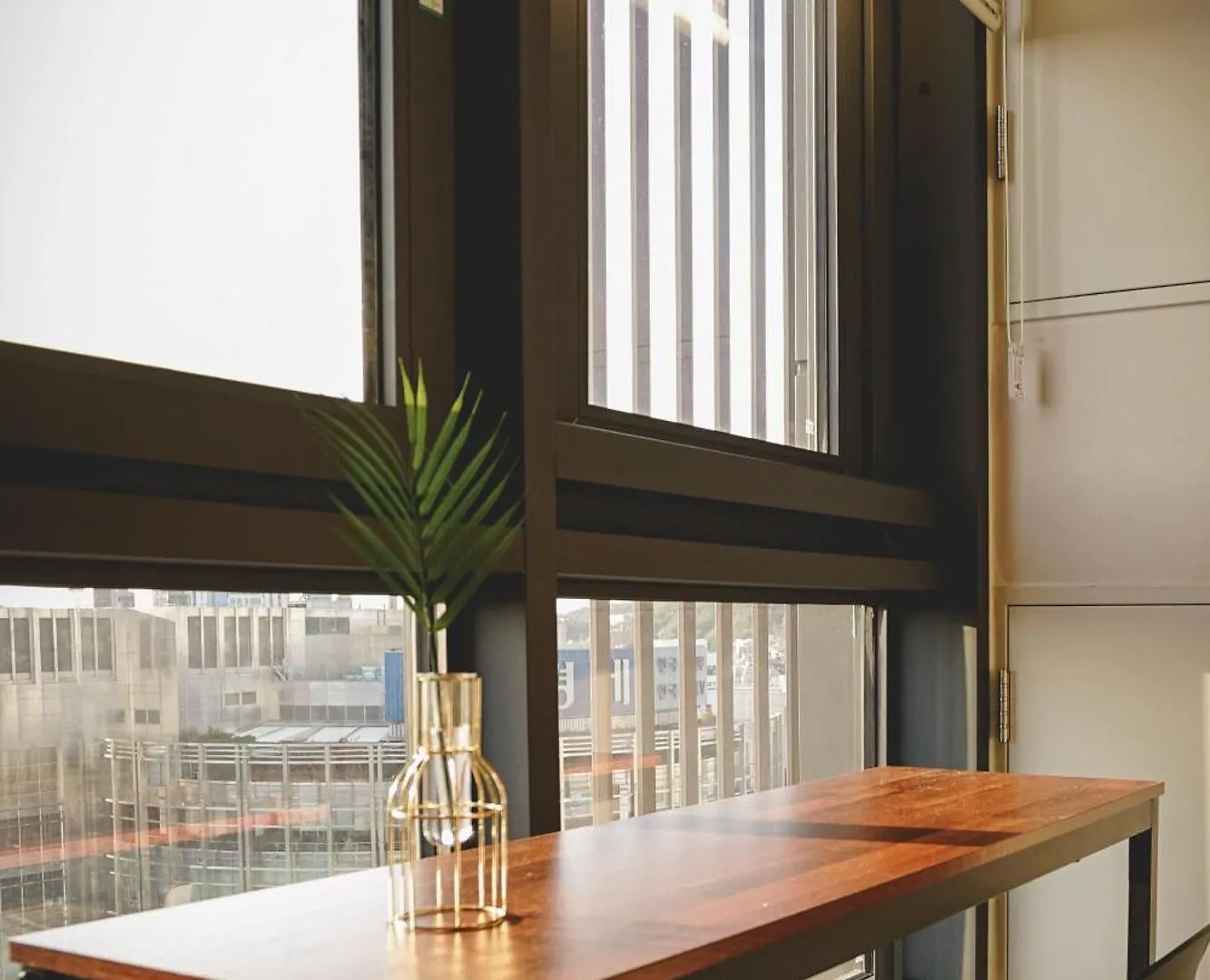 The Platinum Seoul Station - Free Parking, Transportation Hub, Seoul Station, Chungjeongro Station, Various Hot Places, High-Rise View Appartement